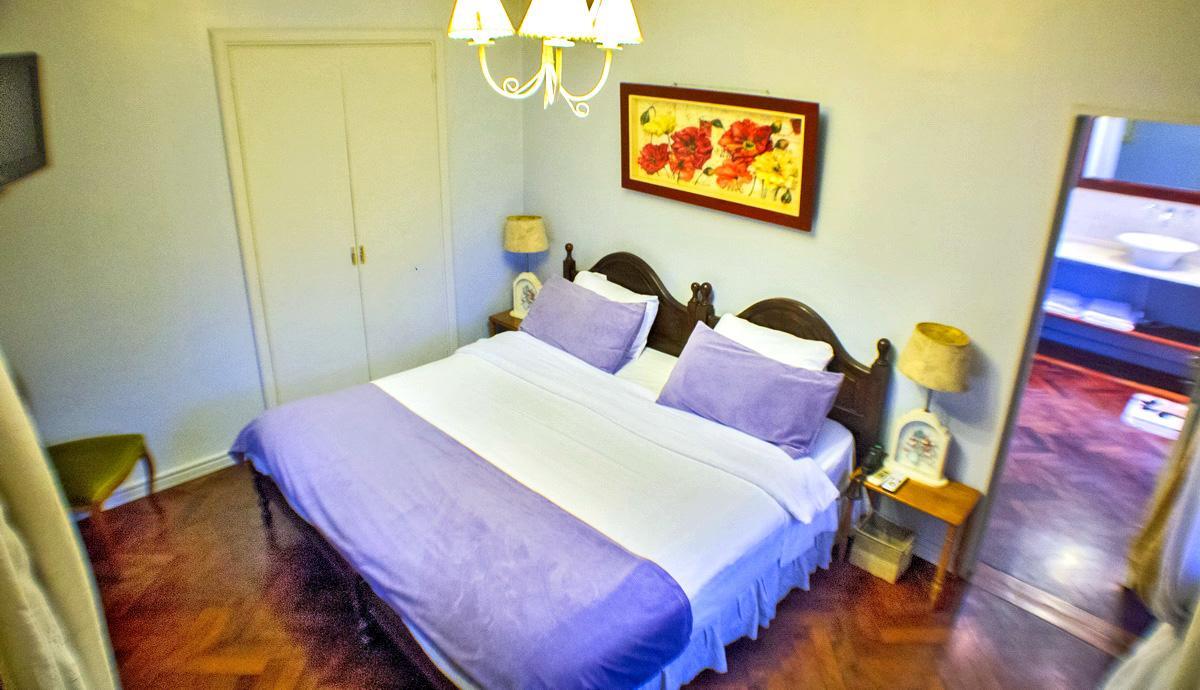 Bernie's , A 3 Kilometros Del Aerop Ezeiza, ,in-out, Free Airport Bed & Breakfast 3*
