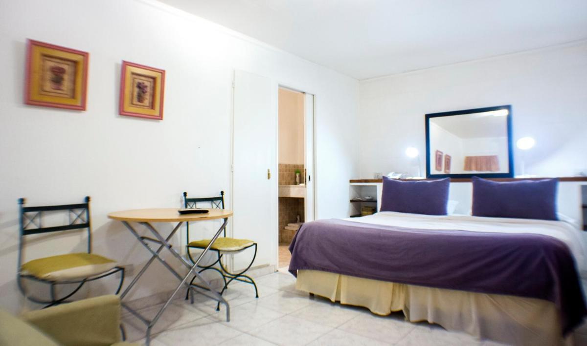 Bernie's , A 3 Kilometros Del Aerop Ezeiza, ,in-out, Free Airport 3* Ezeiza