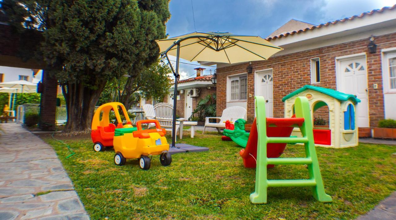 Bernie's , A 3 Kilometros Del Aerop Ezeiza, ,in-out, Free Airport Bed and breakfast Ezeiza