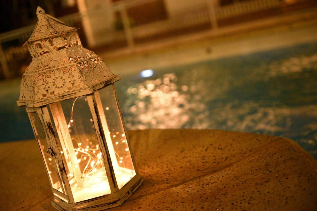 Bed & Breakfast Bernie's , A 3 Kilometros Del Aerop Ezeiza, ,in-out, Free Airport 3*